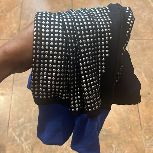 Blue and Black Sweater with Graphic Design - Picture 7 of 8